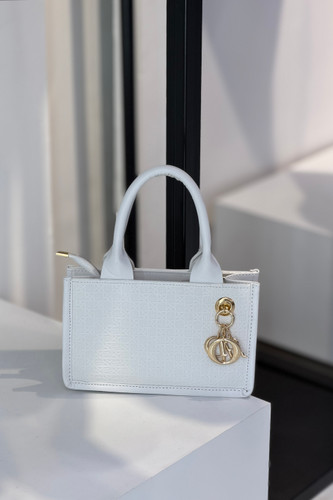 کیف dior فوری